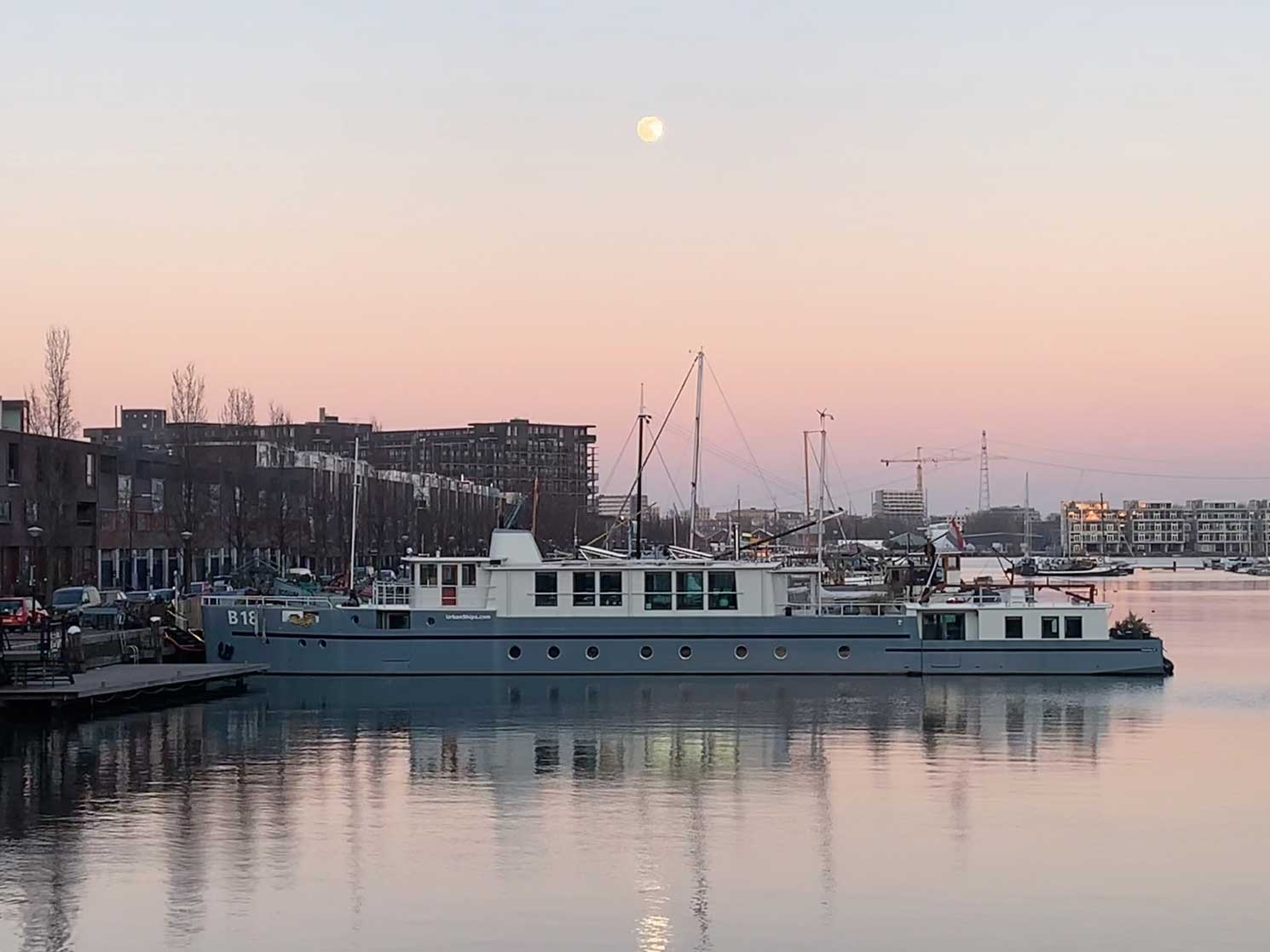 zonnepanelen op woonboot