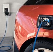 auto met AMTRON laadstekker